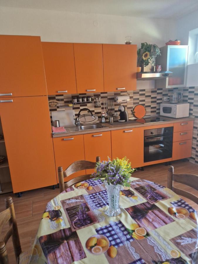 Vera Apartment Kampor Екстер'єр фото