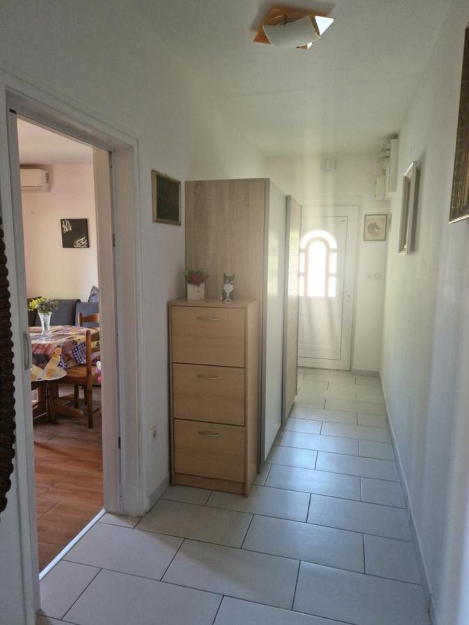 Vera Apartment Kampor Екстер'єр фото