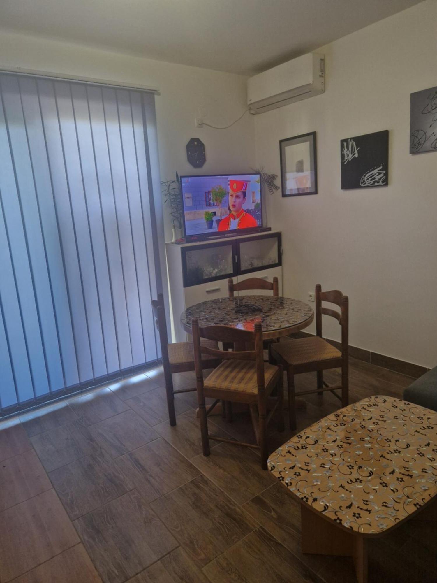 Vera Apartment Kampor Екстер'єр фото
