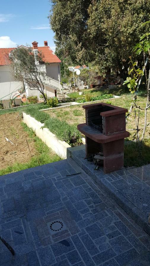 Vera Apartment Kampor Екстер'єр фото