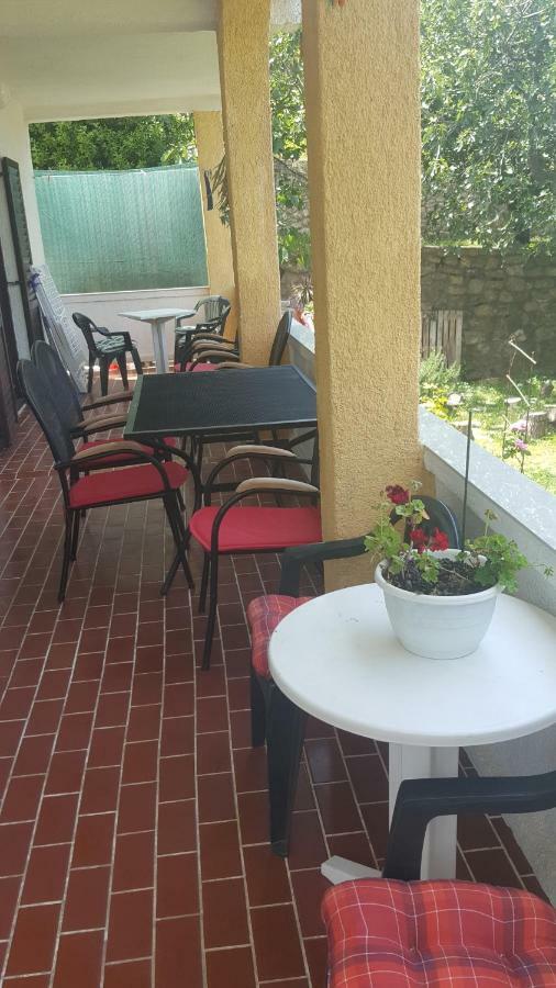 Vera Apartment Kampor Екстер'єр фото